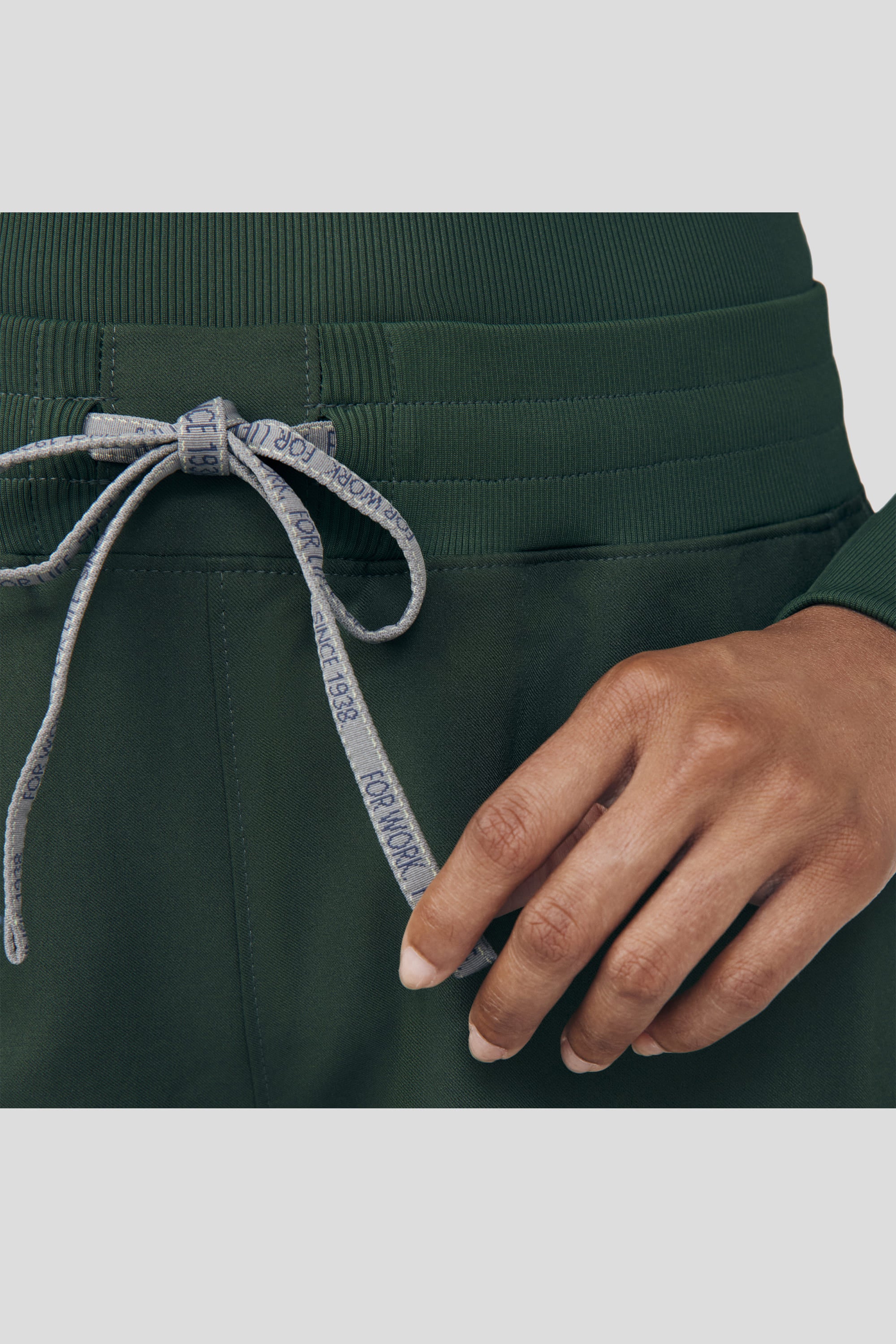 لاندو بنطلون سكراب نسائي LB400PANT - دكتور هاوس للأزياء الطبية