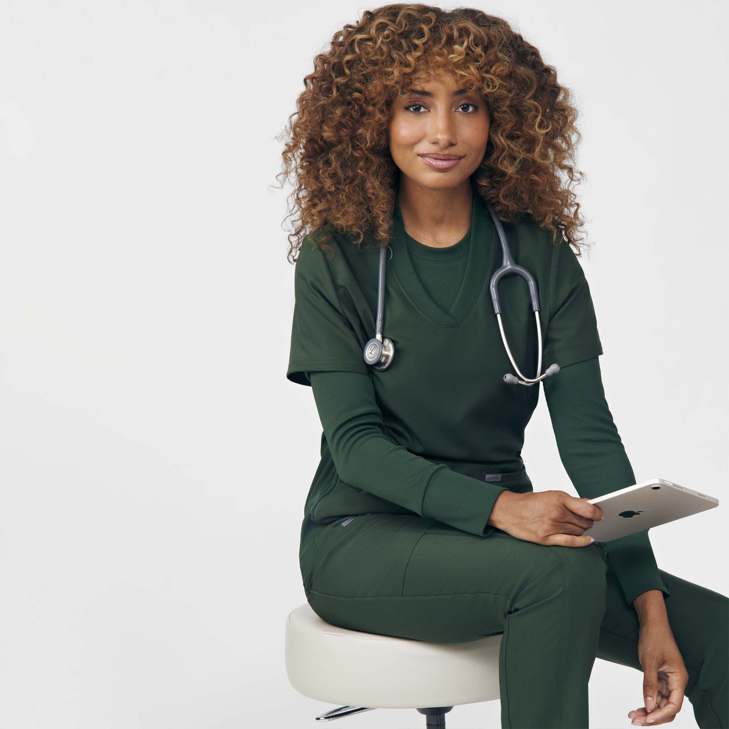 لاندو بلوزة سكراب طبي نسائي LT100