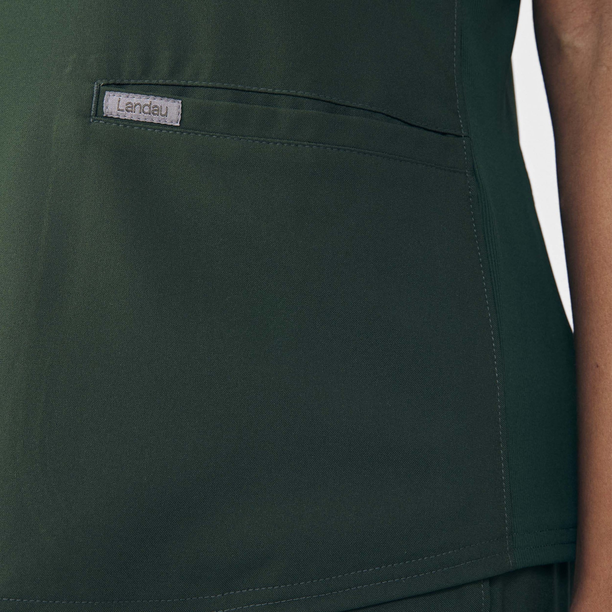 لاندو بلوزة سكراب طبي نسائي LT100