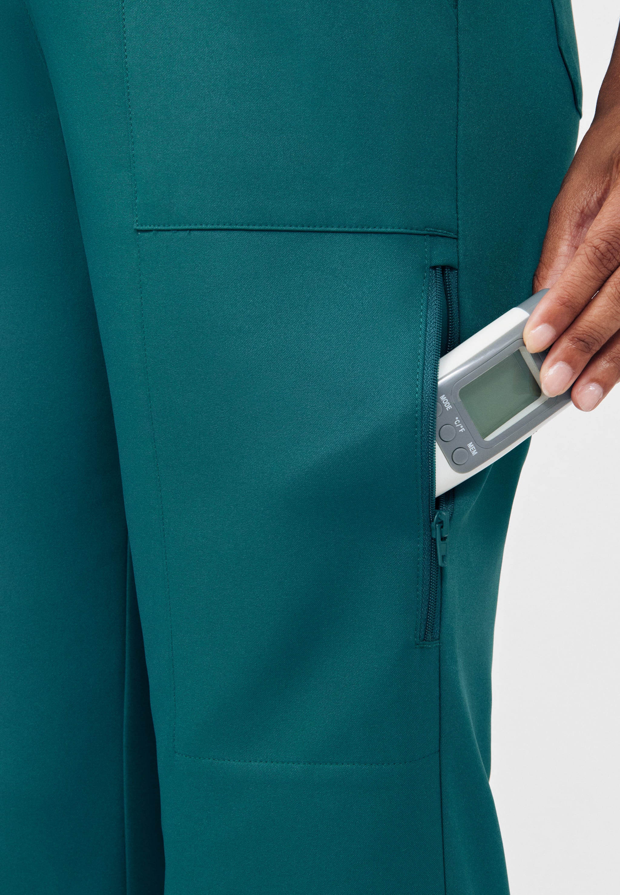 بنطلون سكراب طبي نسائي وايت كروس WB421