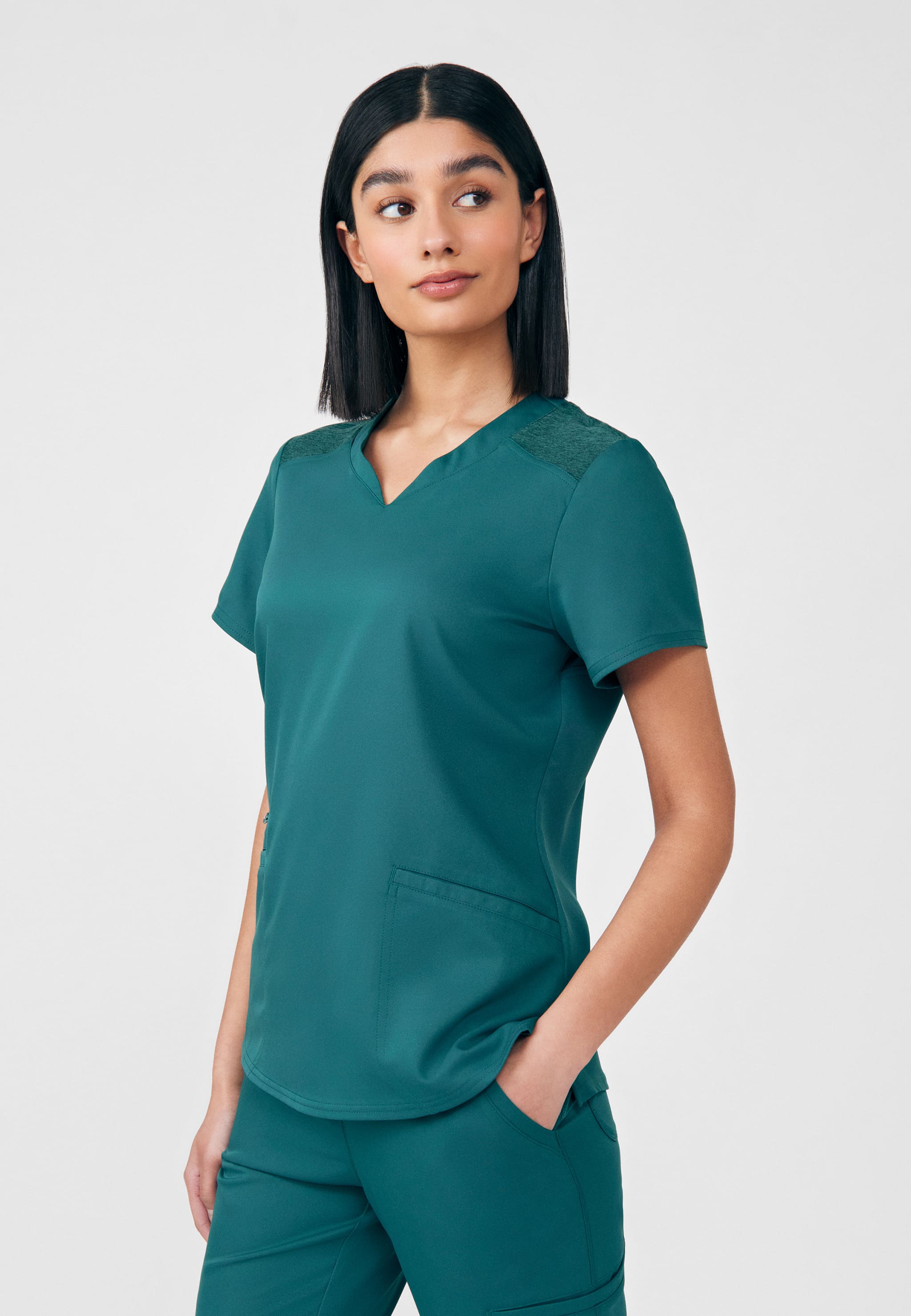 بلوزة سكراب نسائي وايت كروس WT121