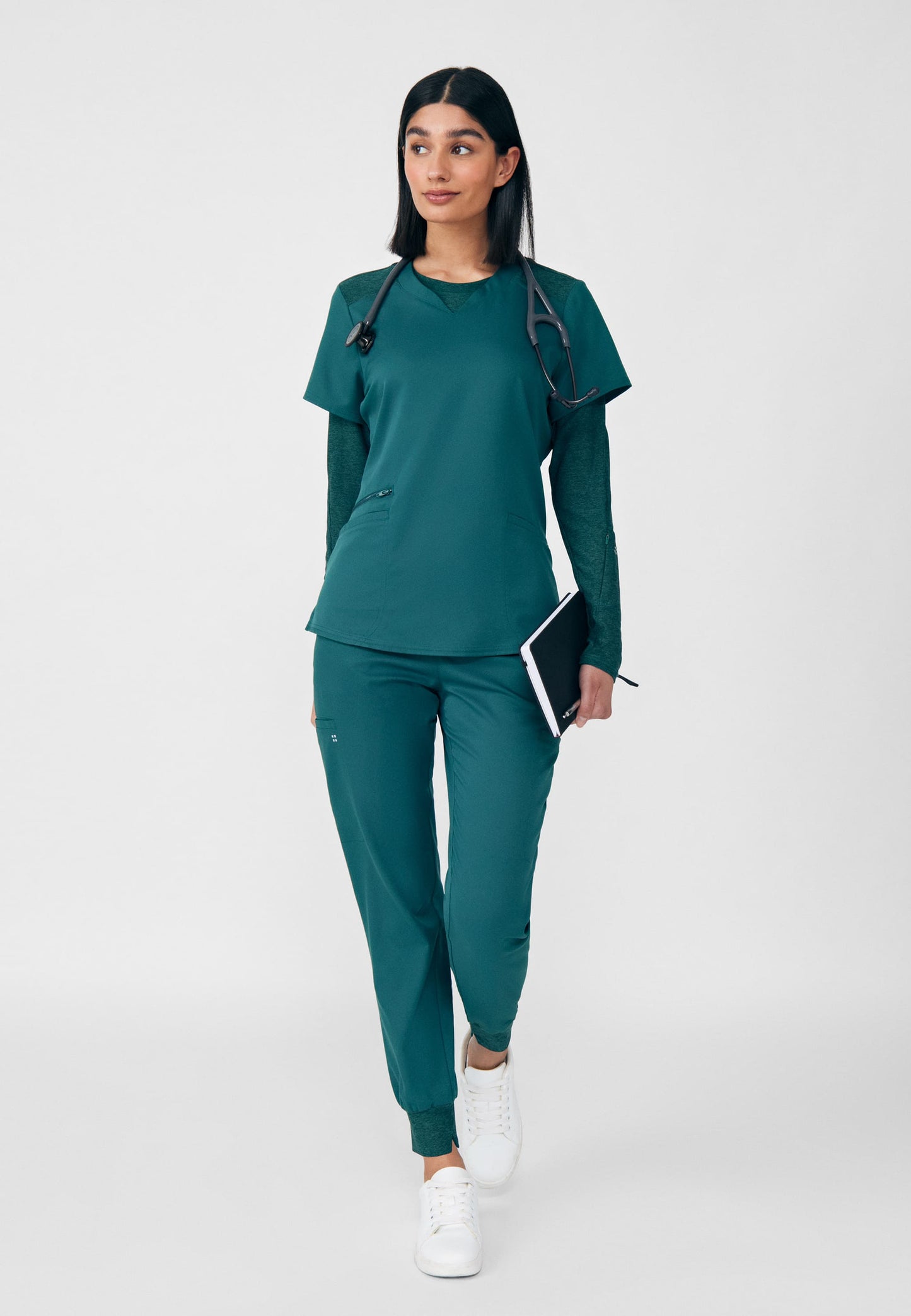 بلوزة سكراب نسائي وايت كروس WT121