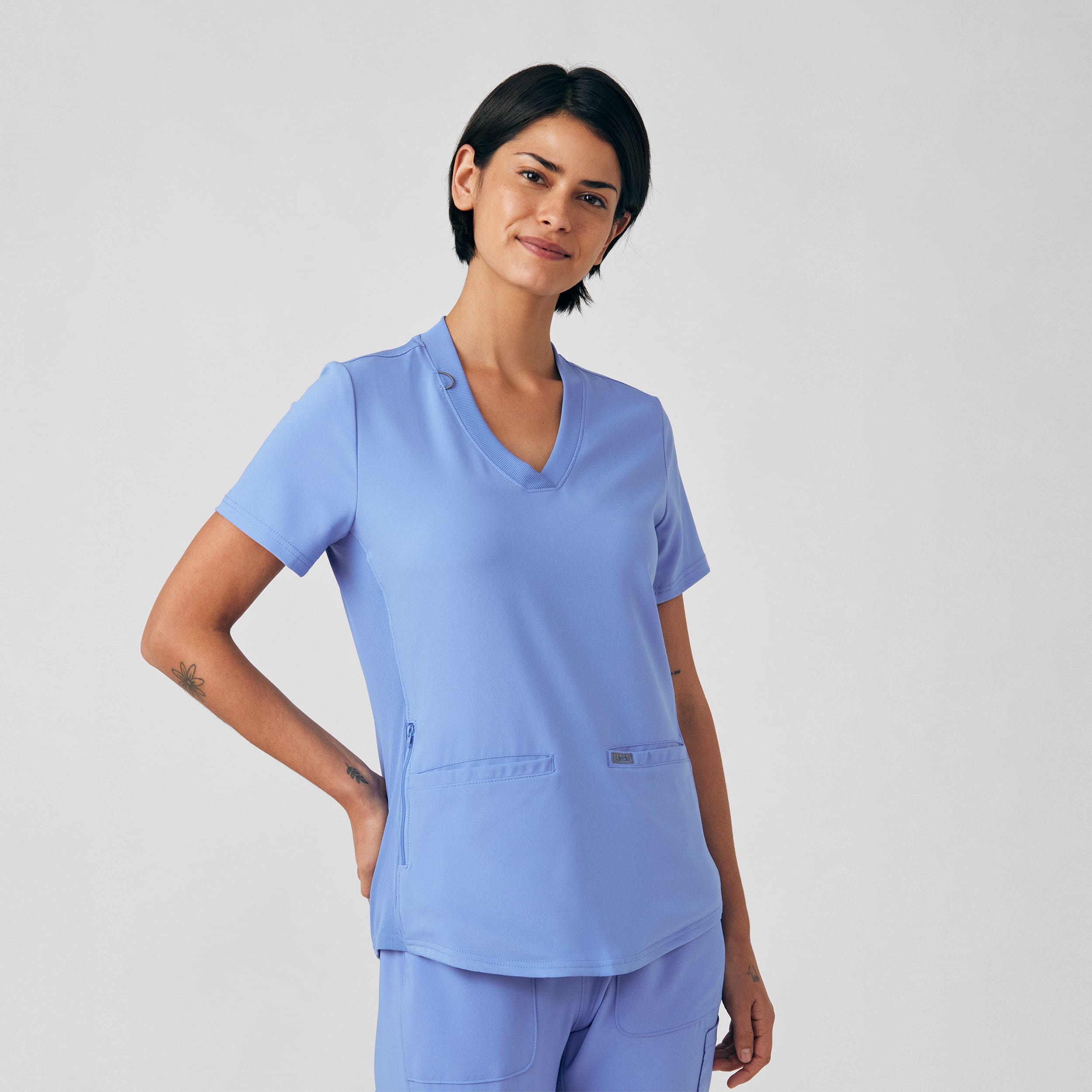 Landau Forward Women's V-neck Top LT100   