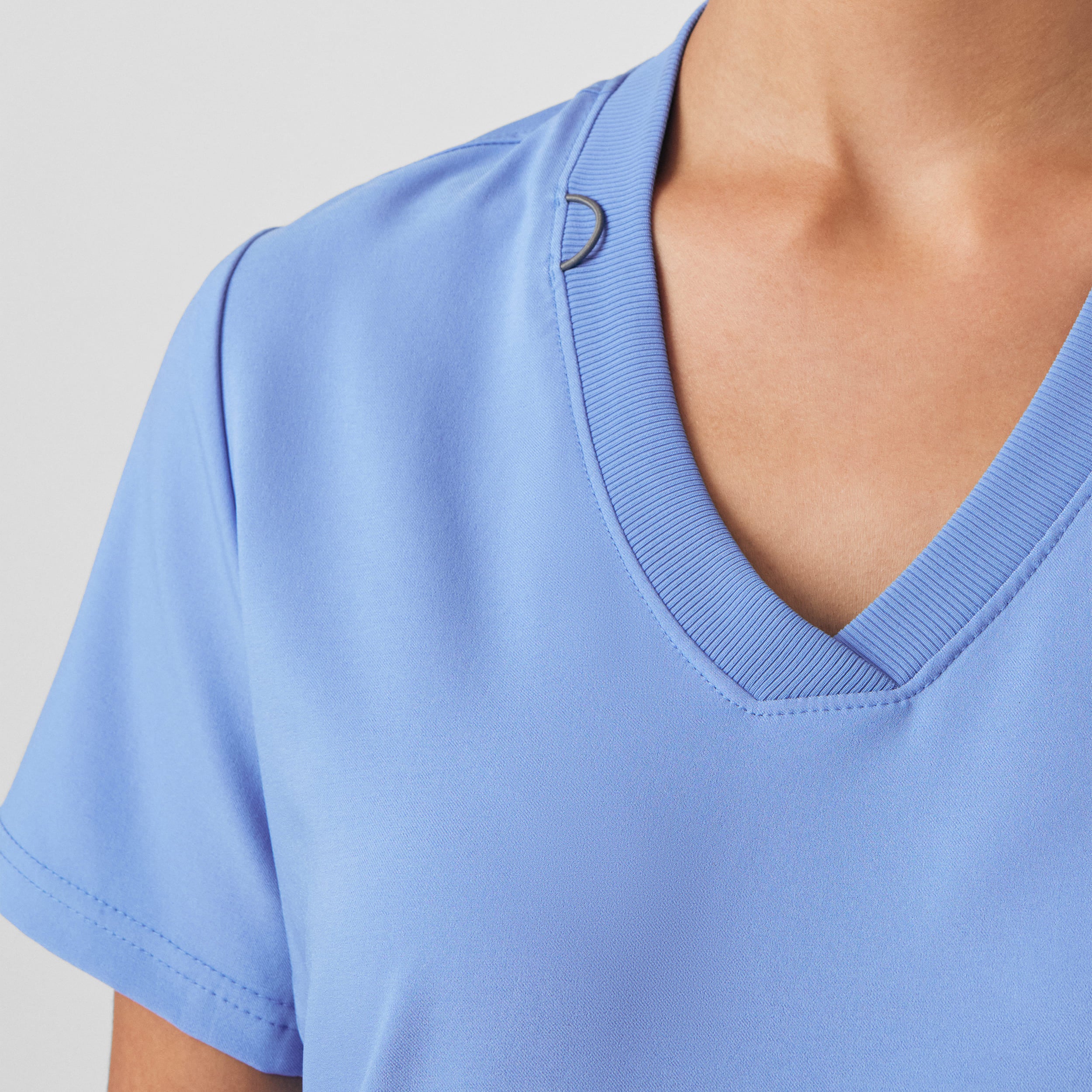 Landau Forward Women's V-neck Top LT100   