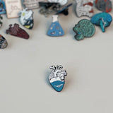 بروش طبي قلب للبحر الأزرق