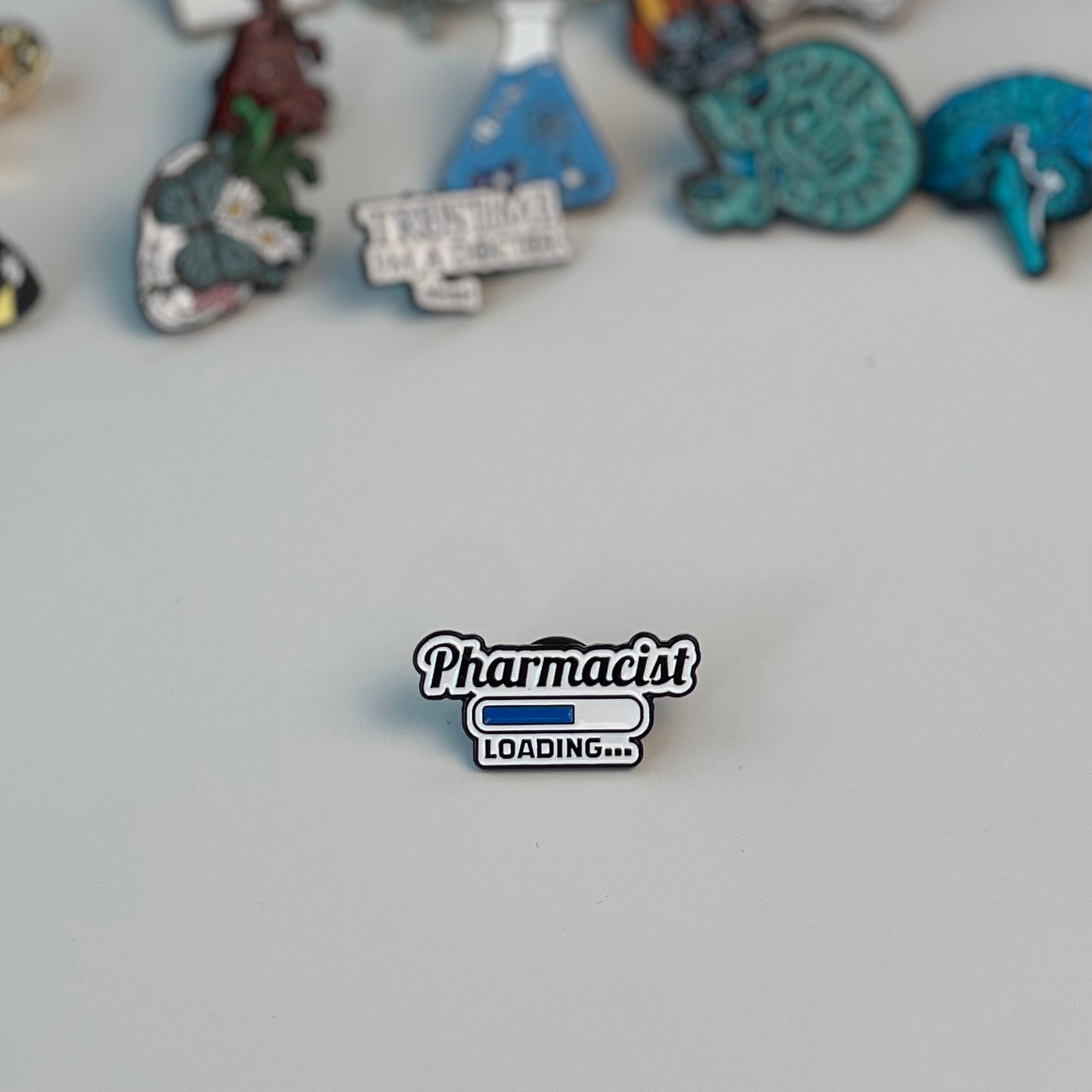 بروش طبي يحمل عبارة Pharmacist