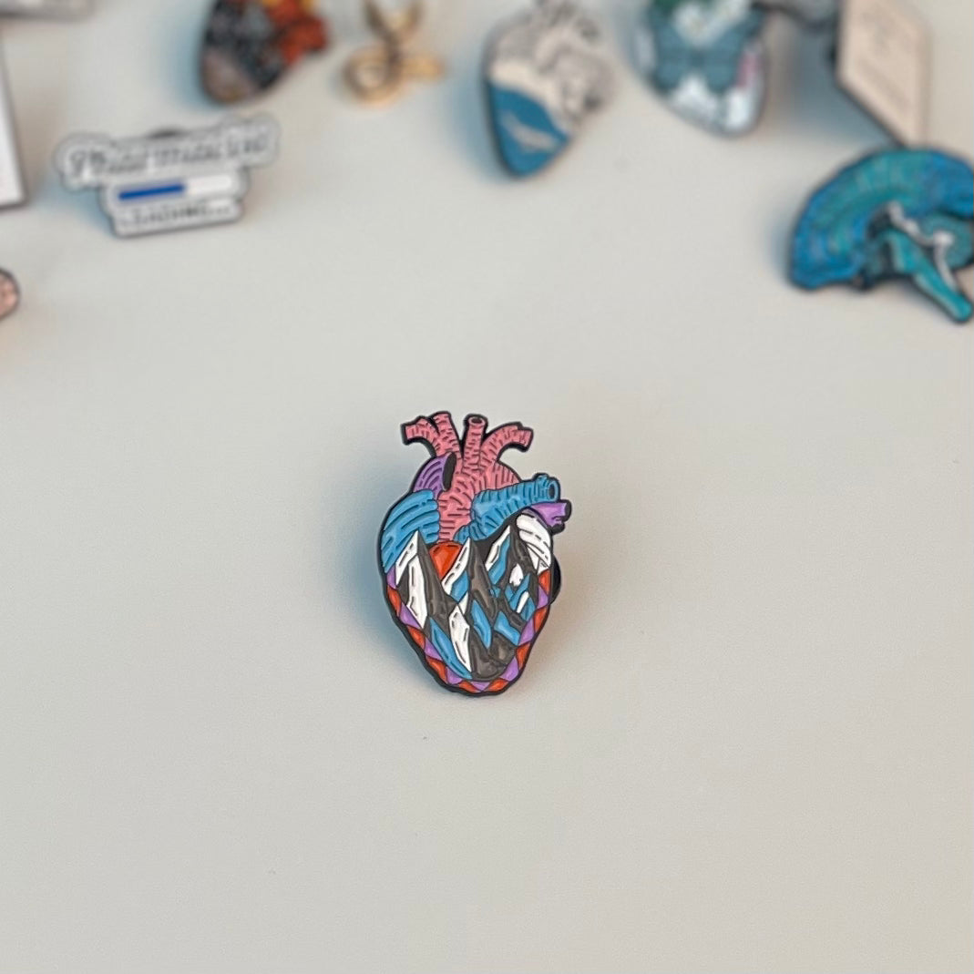 بروش طبي قلب متداخل الألوان