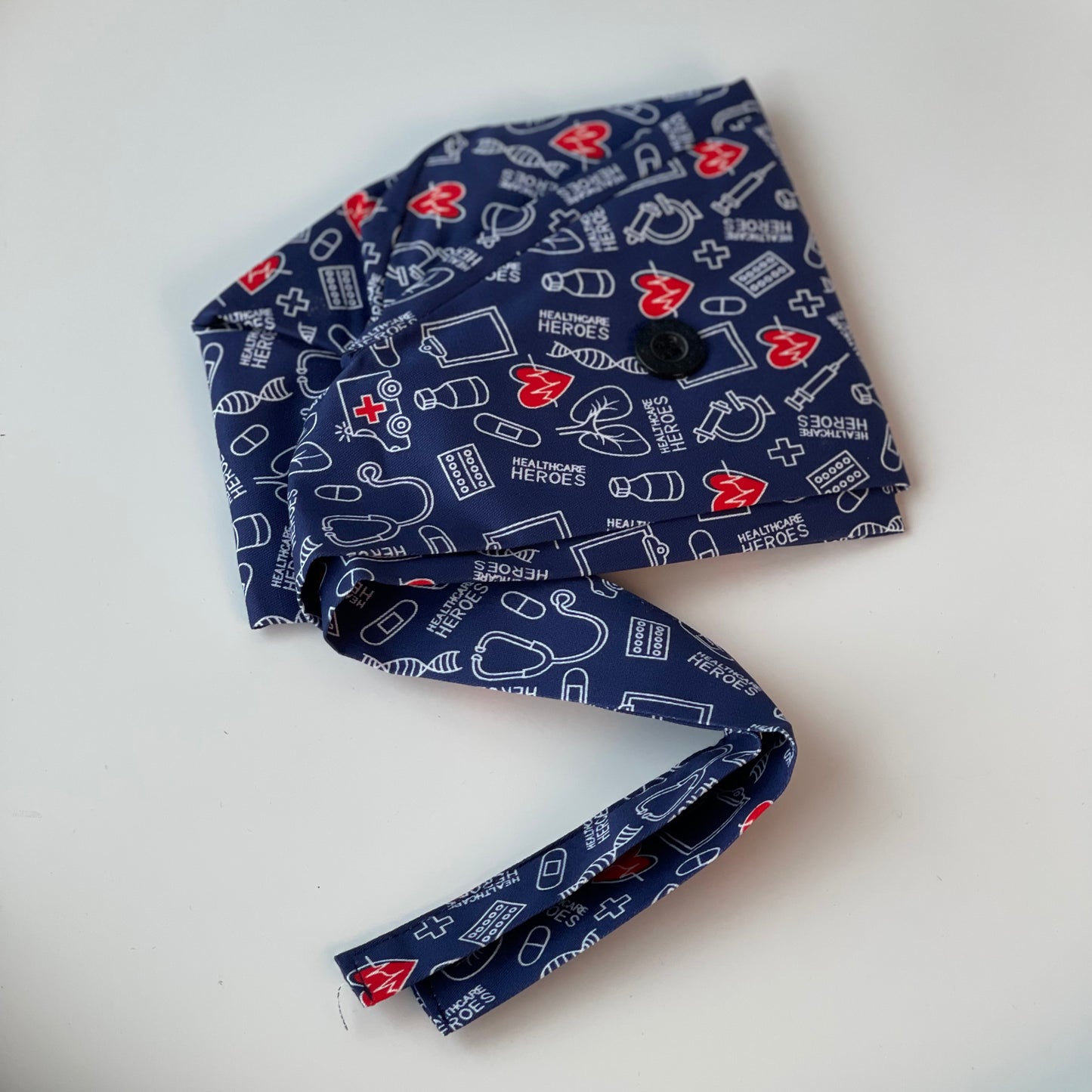 غطاء رأس طبي برسومات أدوات طبية Navy