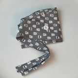 غطاء رأس طبي برسومات أسنان Gray