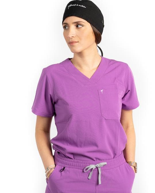 بلوزة سكراب طبي أم أي أم