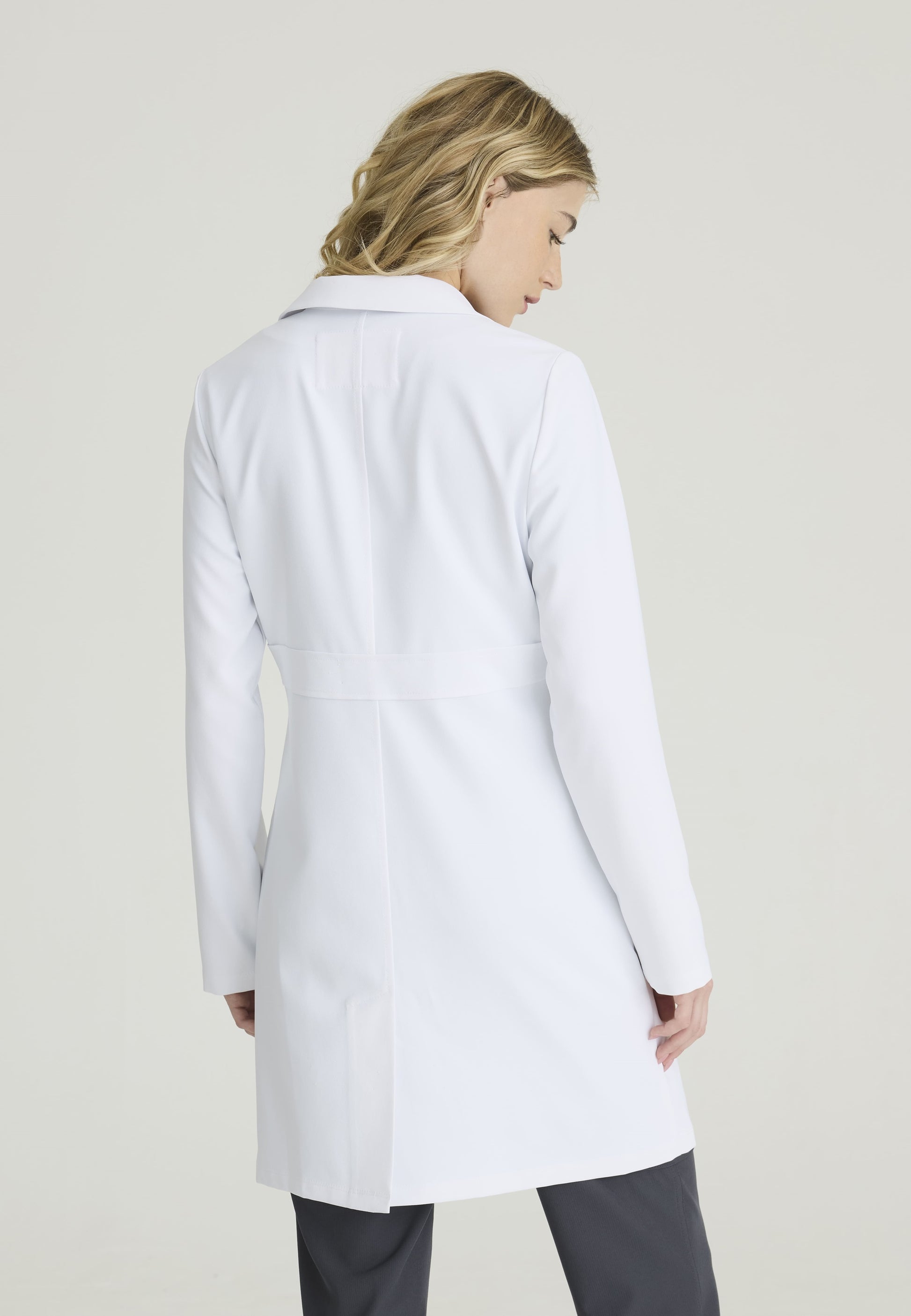 SKC970 لابكوت فلوريش سكيتشرز  النسائيLabcoat - دكتور هاوس للأزياء الطبية