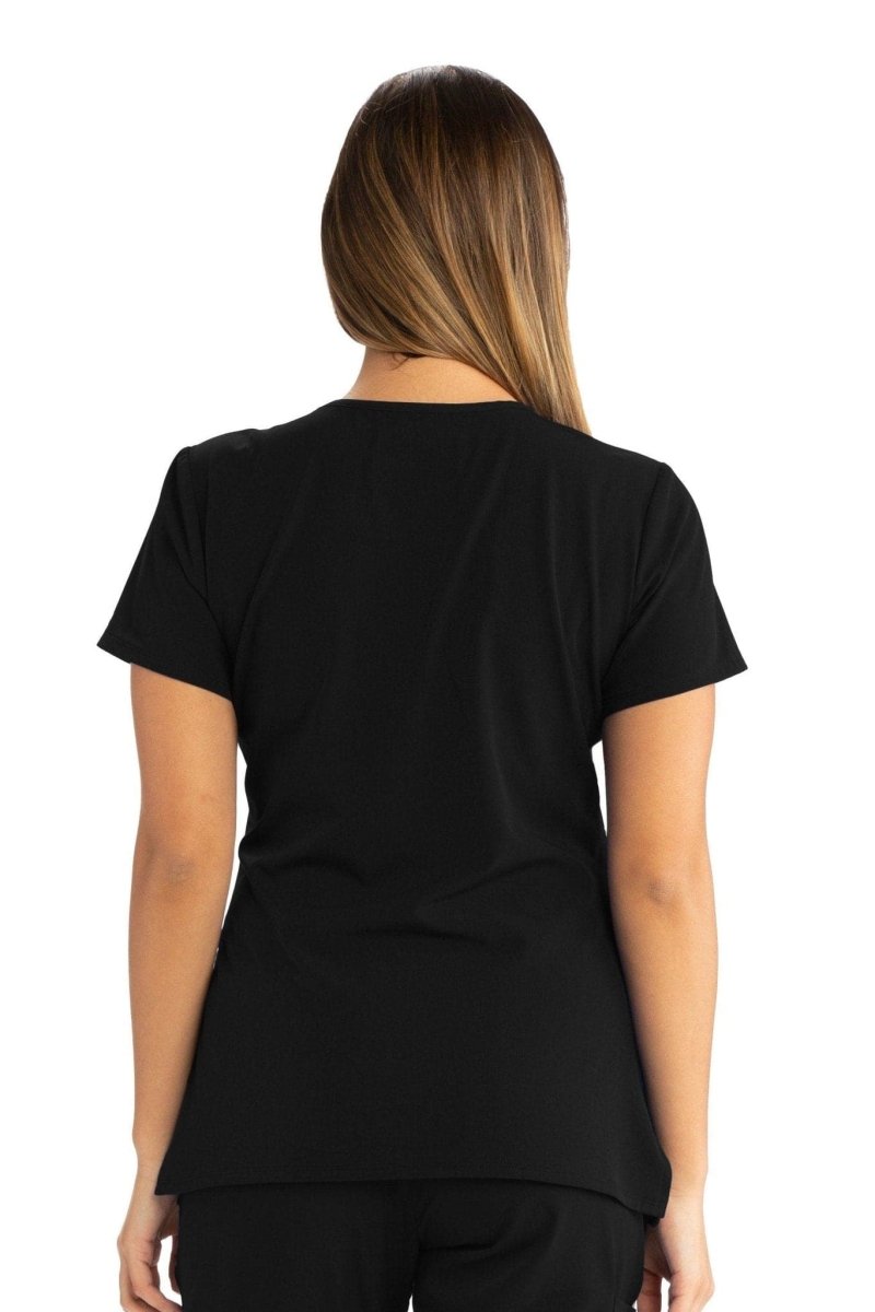 بلوزة سكيتشرز نسائية