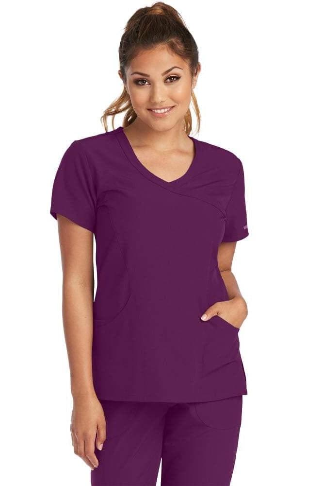 بلوزة سكيتشرز نسائية