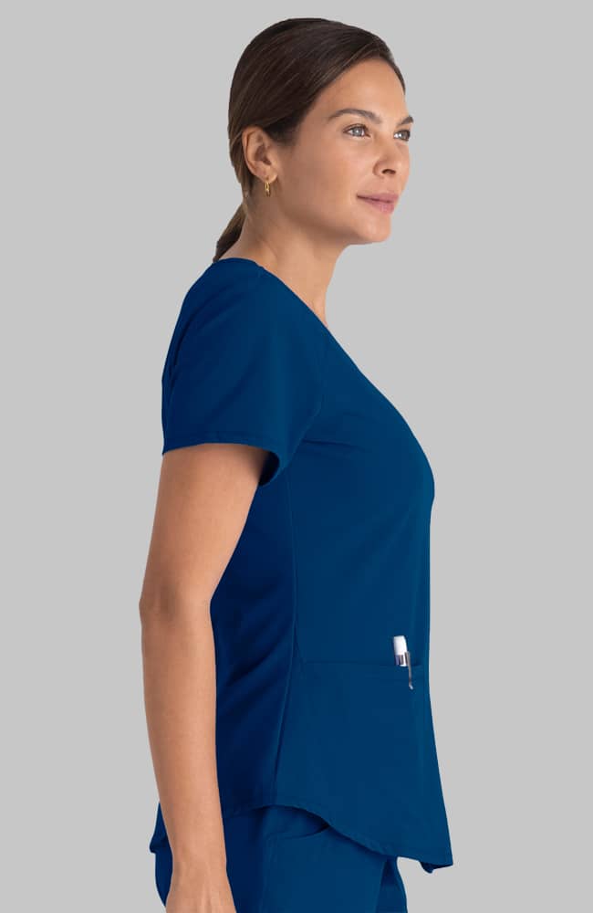 بلوزة سكراب طبي سكيتشرز 