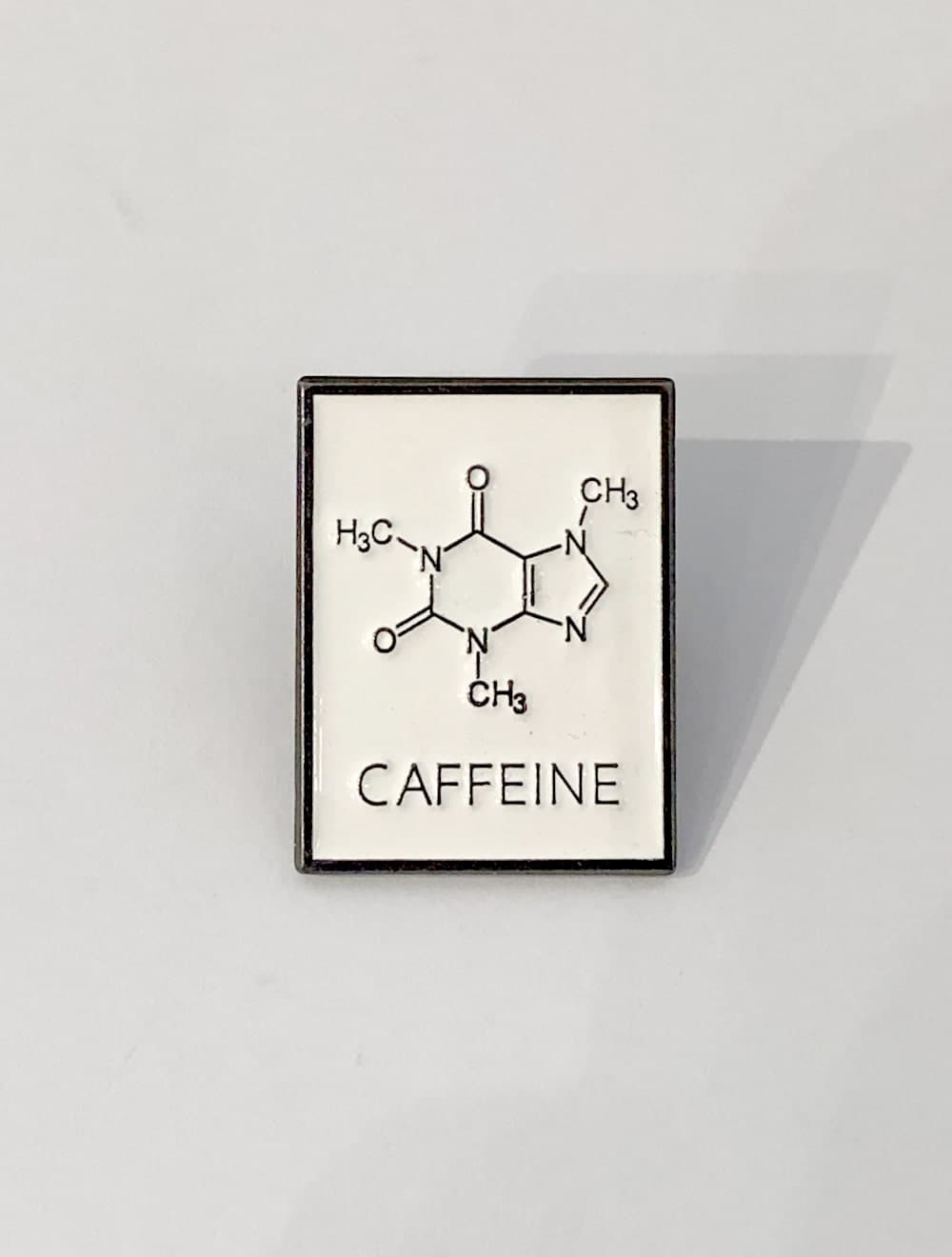 بروش كيميائي كافيينAccessories - دكتور هاوس للأزياء الطبية