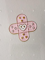 بروش الدواء والقلوبAccessories - دكتور هاوس للأزياء الطبية